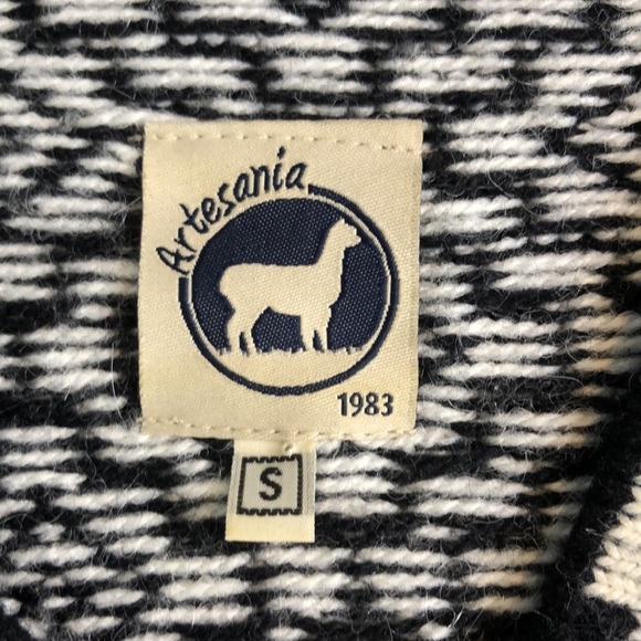 Artesania Women’s Alpaca/Wool Soft Sweater Hoodie  Black/White Handmade Size S - Picture 12 of 14